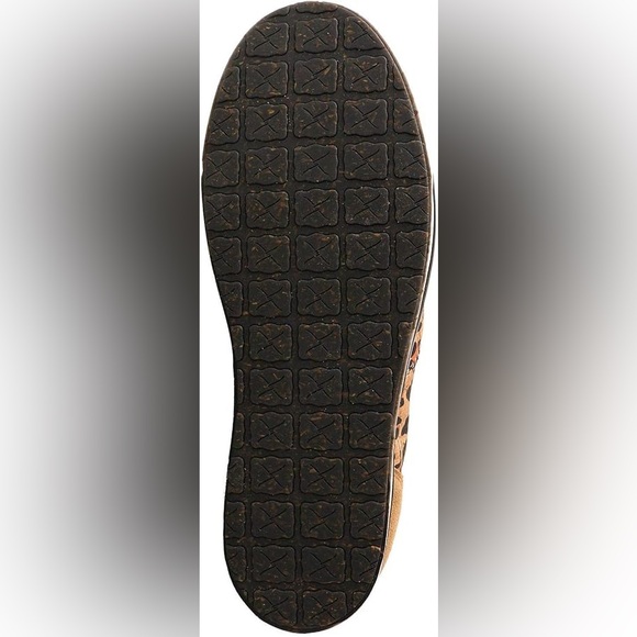 TWISTED X GIRLS' LEOPARD PRINT CASUAL SHOES - MOC TOE - Picture 10 of 16